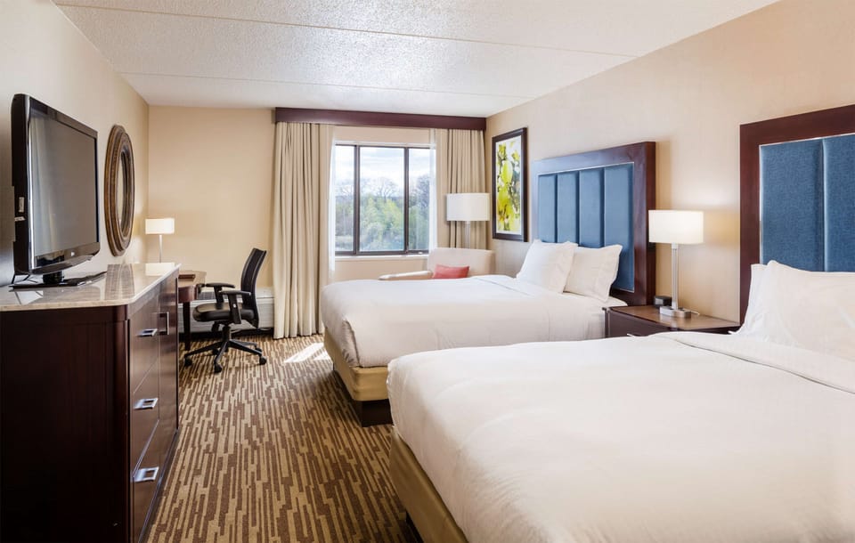 In-room safe, desk, laptop workspace, cribs/infant beds