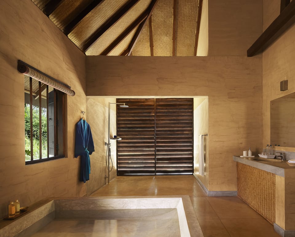 Garden Dwelling with Pool | Bathroom | Combined shower/tub, deep soaking tub, rainfall showerhead