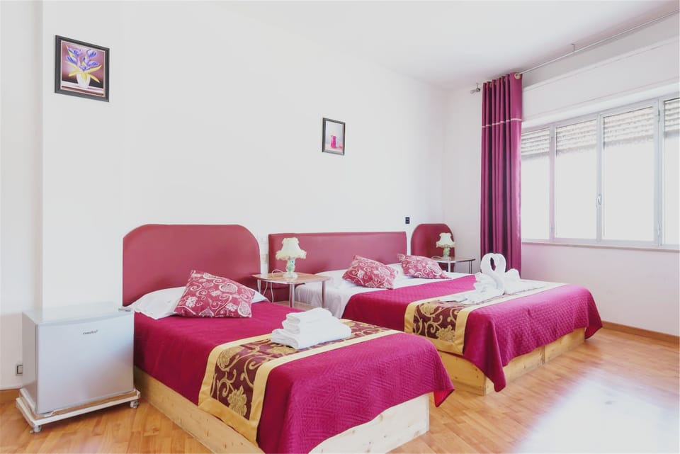 Family Room, 1 Bedroom, Ensuite | 11 bedrooms, memory foam beds, desk, blackout drapes