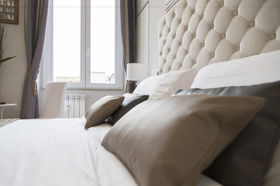 Premium bedding, minibar (free items), in-room safe, desk