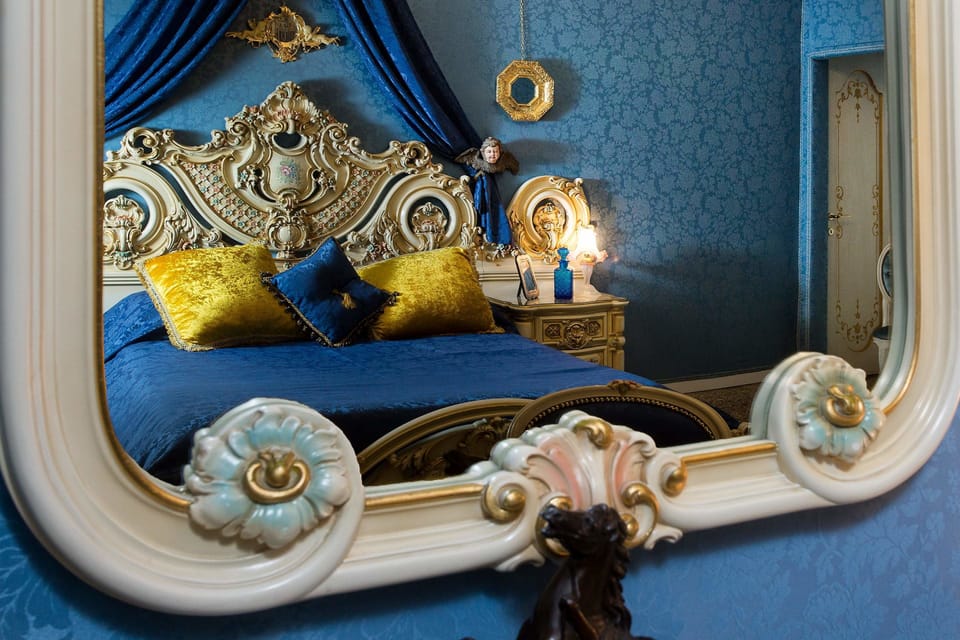 Junior Suite, Canal View | Memory foam beds, minibar, in-room safe, individually decorated