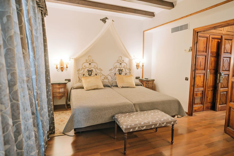 Classic Room, Terrace, Park View | Premium bedding, pillowtop beds, minibar, in-room safe