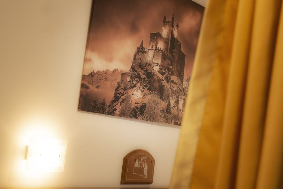 Minibar, desk, free WiFi, bed sheets