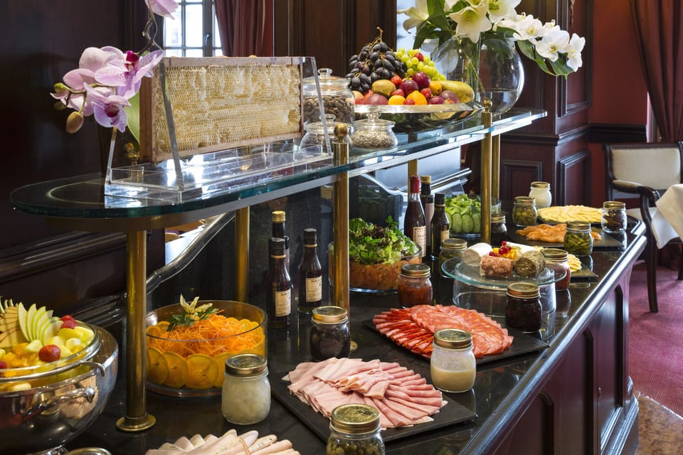 Daily buffet breakfast for a fee