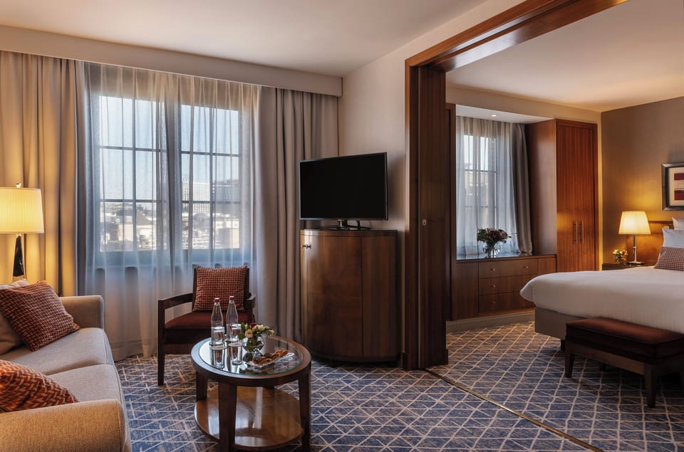 Executive Suite, 1 King Bed (Warwick) | Premium bedding, minibar, in-room safe, desk