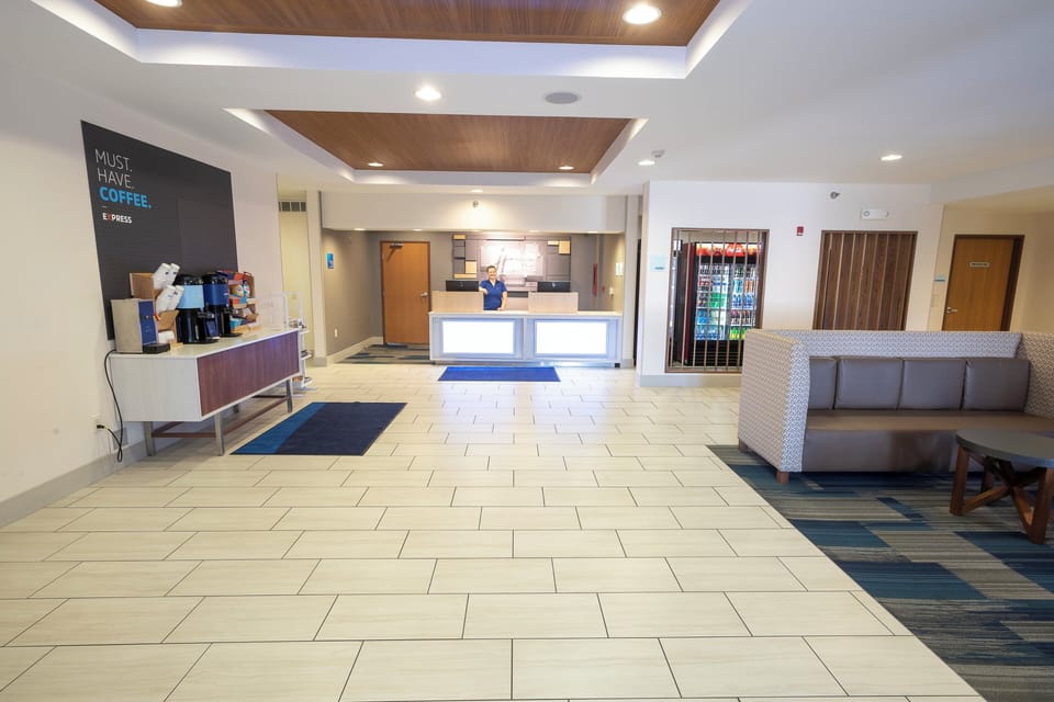 Holiday Inn Express Hotel & Suites Iron Mountain by IHG Hotel in Iron Mountain