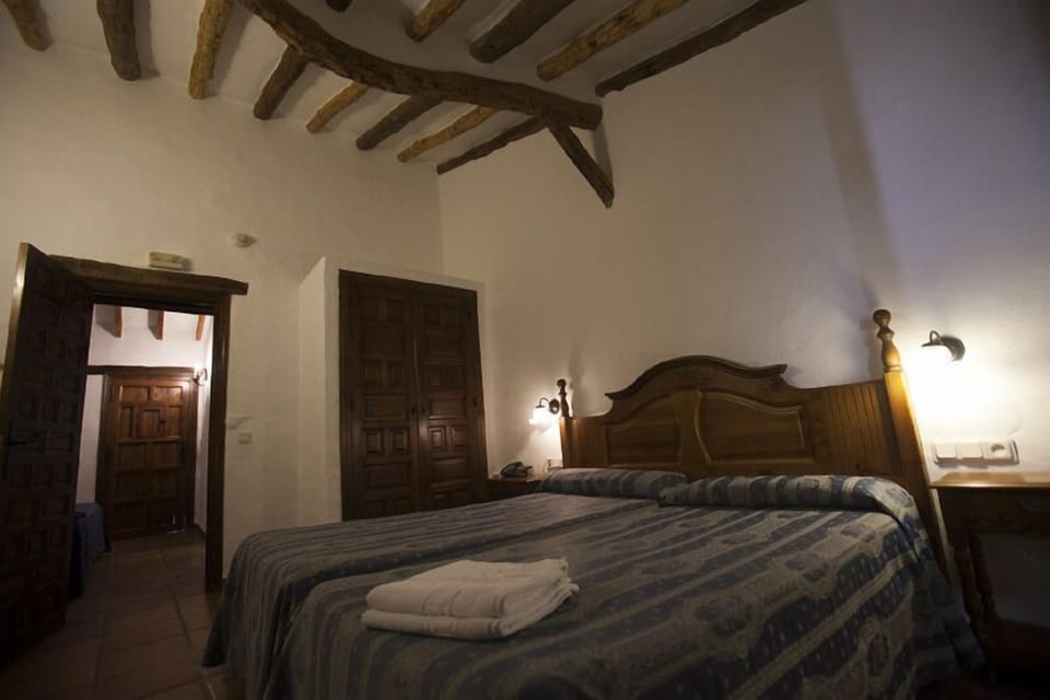 Hypo-allergenic bedding, down comforters, desk, free WiFi