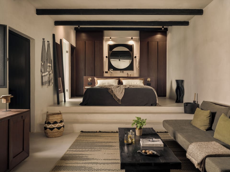 Junior Suite Private Pool & Sea View | Egyptian cotton sheets, premium bedding, down comforters, pillowtop beds