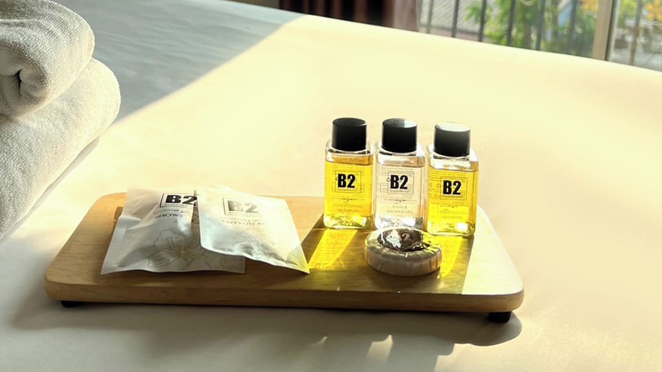 Superior Premier | Bathroom | Shower, free toiletries, towels