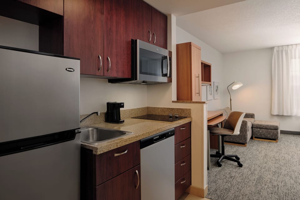 Fridge, microwave, dishwasher, coffee/tea maker