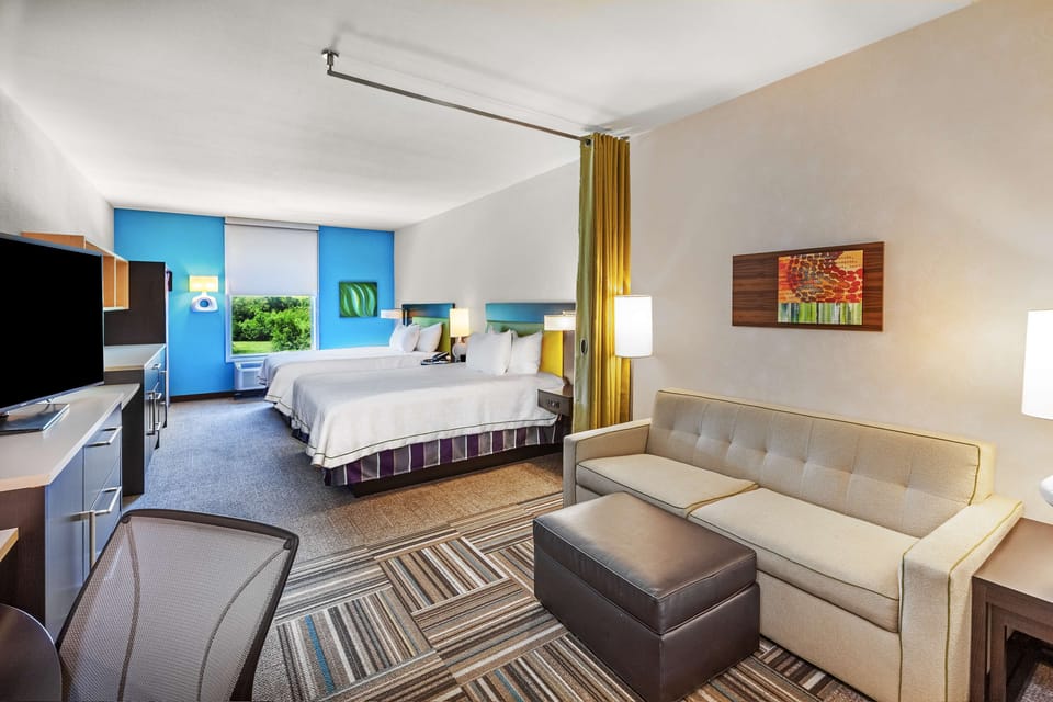 Studio, 2 Queen Beds, Non Smoking | Hypo-allergenic bedding, desk, laptop workspace, blackout drapes