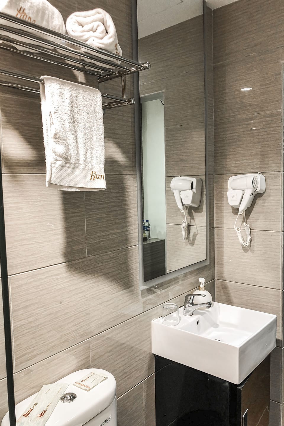 Shower, free toiletries, slippers, towels