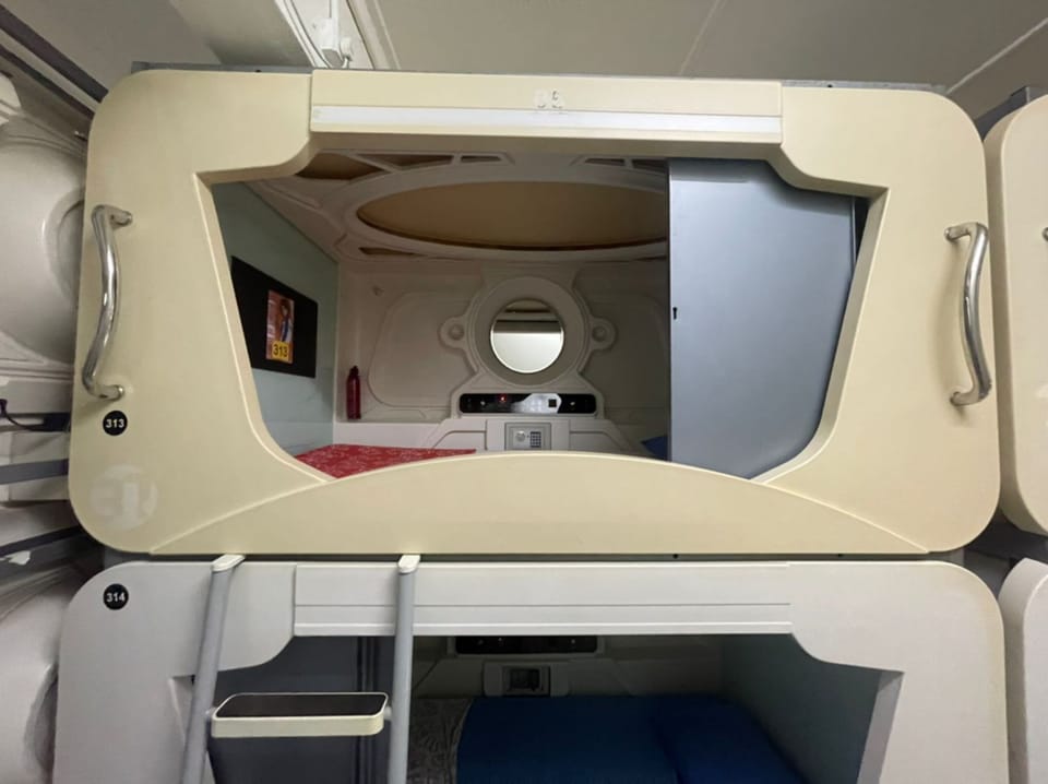Economy Shared Dormitory, Mixed Dorm | Free WiFi, bed sheets
