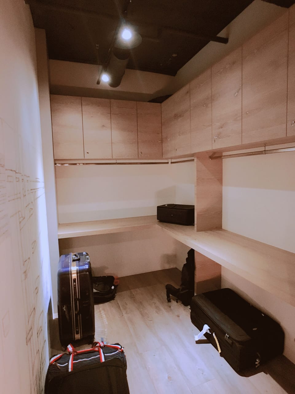In-room safe, desk, free WiFi, wheelchair access