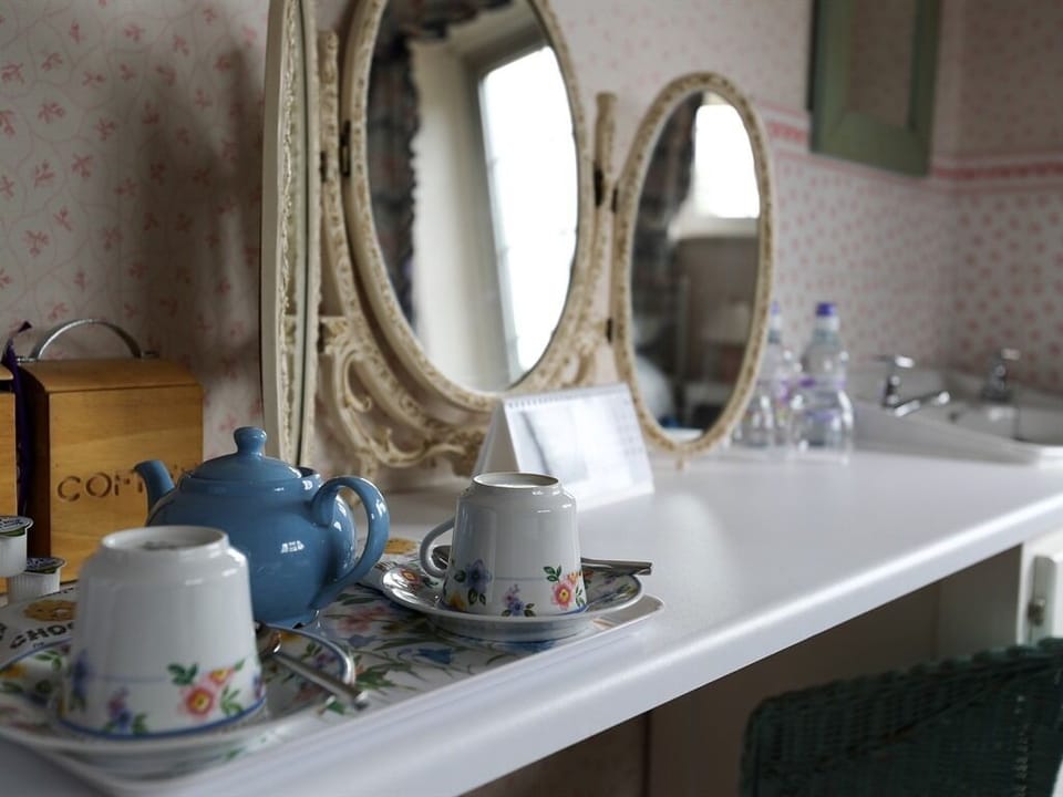 Standard Twin Room, Private Bathroom, Garden View (Room 3)