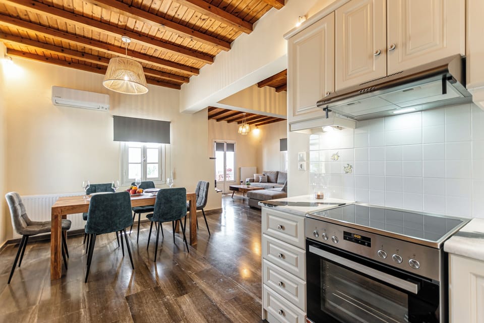 Executive Villa, 3 Bedrooms, Sea View (Outdoor Jetted Tub) | Private kitchen | Coffee/tea maker, electric kettle, eco-friendly cleaning products