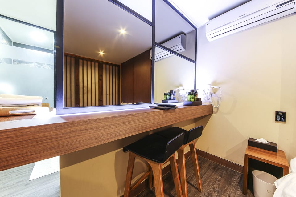 Room amenity
