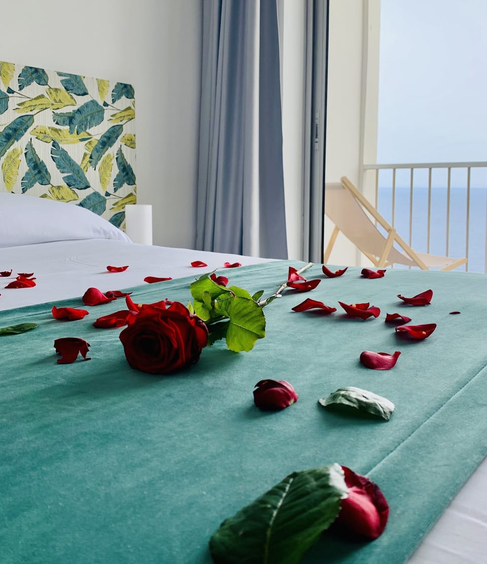 Comfort Double Room, Balcony, Sea View | Premium bedding, desk, blackout drapes, free WiFi