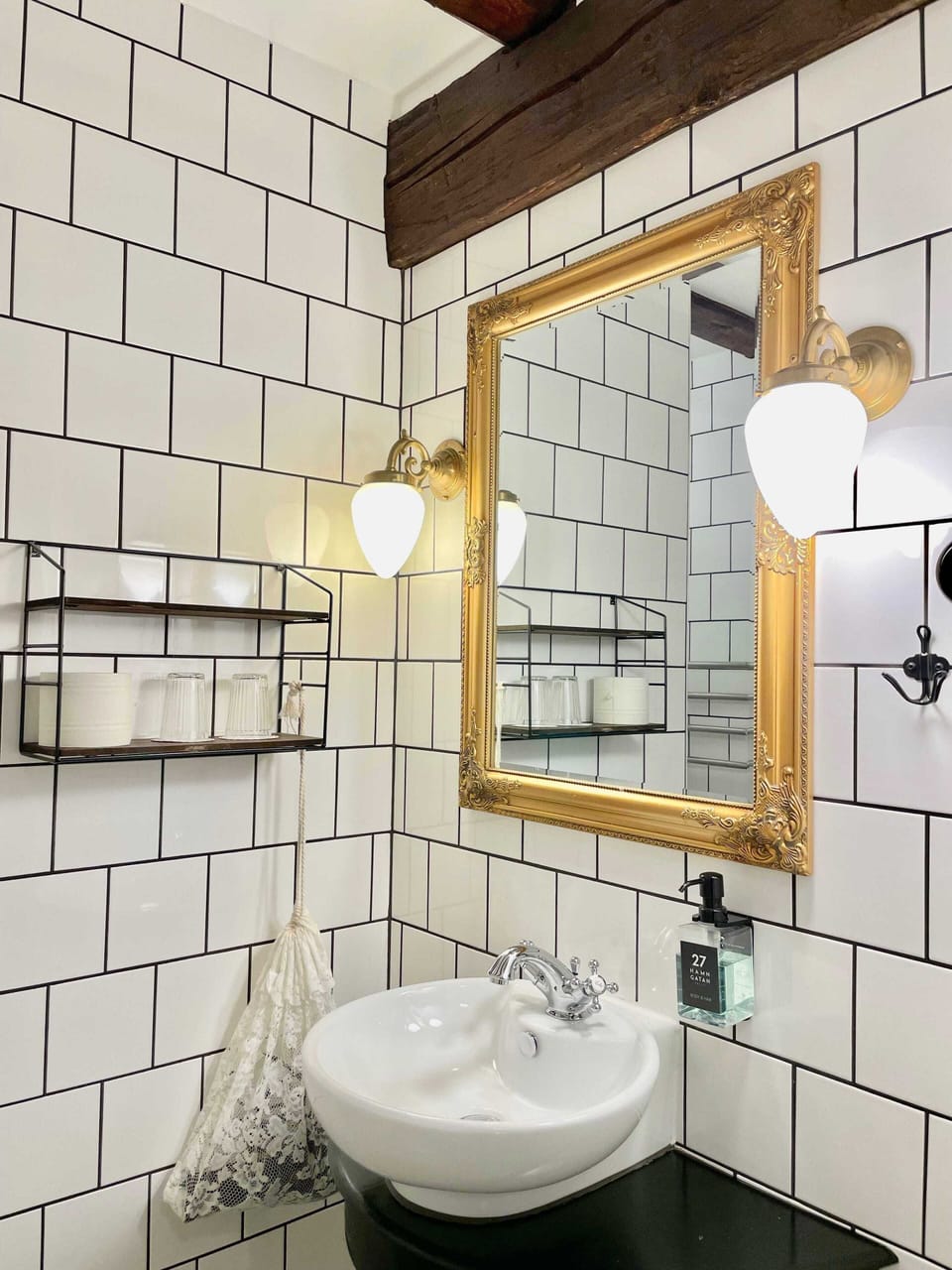 Double Room | Bathroom | Shower, hair dryer, heated floors (bathroom), towels