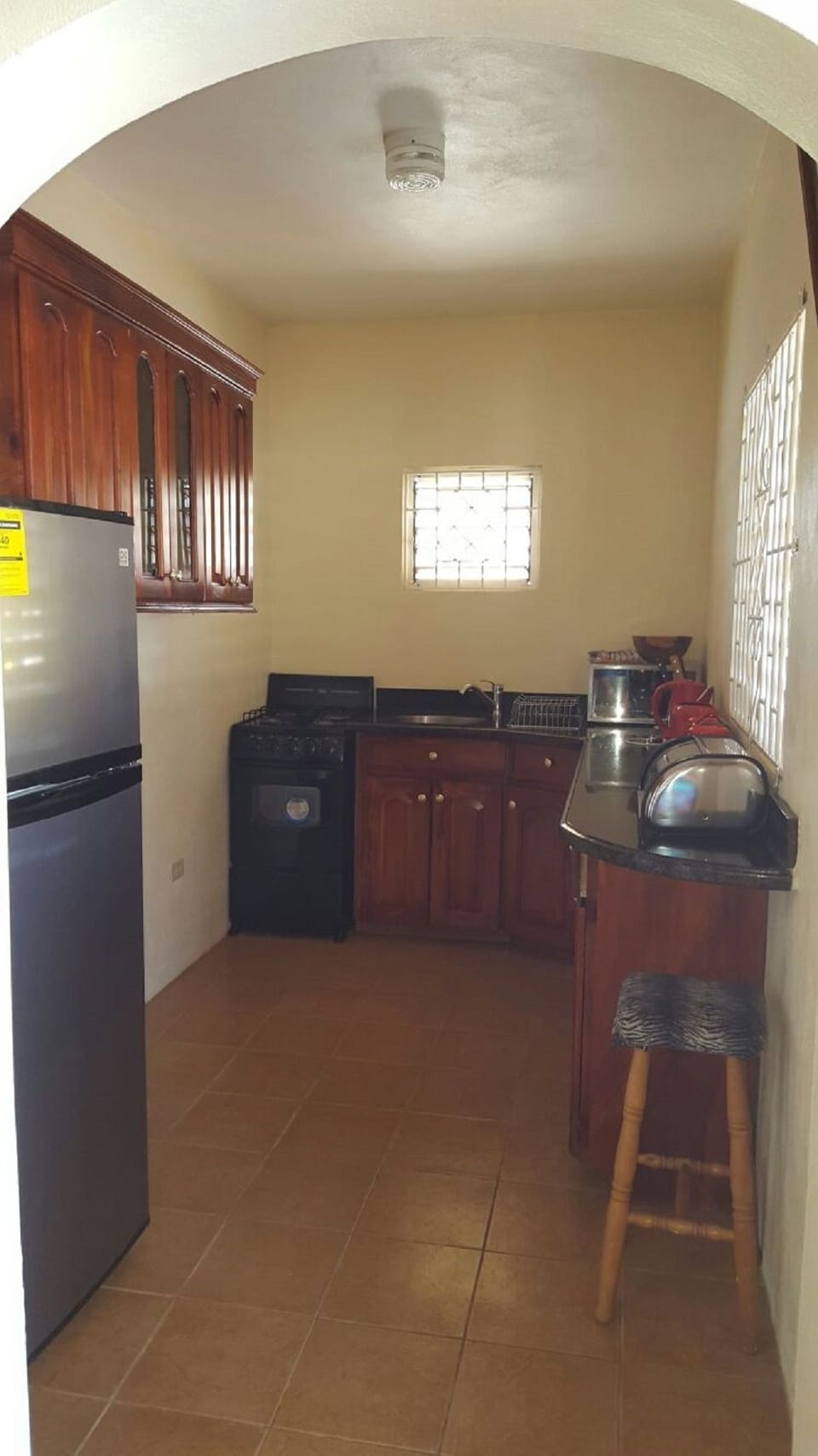 Standard Apartment, 1 Bedroom, Pool View, Poolside | Private kitchen | Coffee/tea maker, full-size fridge, microwave, oven