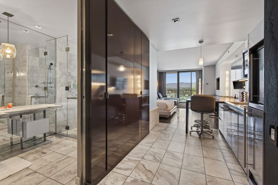 Private kitchenette