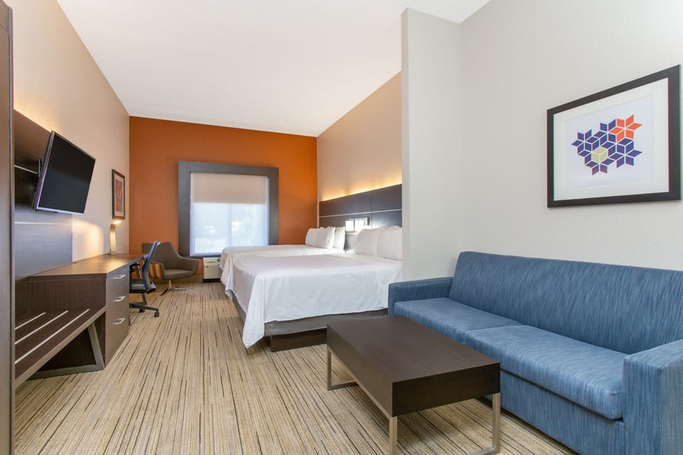 Suite, 2 Queen Beds | Premium bedding, pillowtop beds, in-room safe, desk