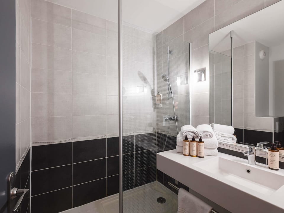 Superior Room, 1 Double Bed with Sofa bed (Cosy) | Premium bedding, pillowtop beds, free minibar, in-room safe