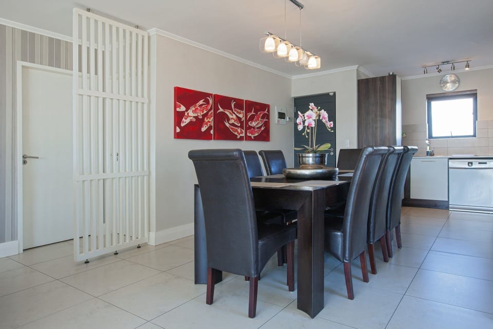 Double Room | In-room dining