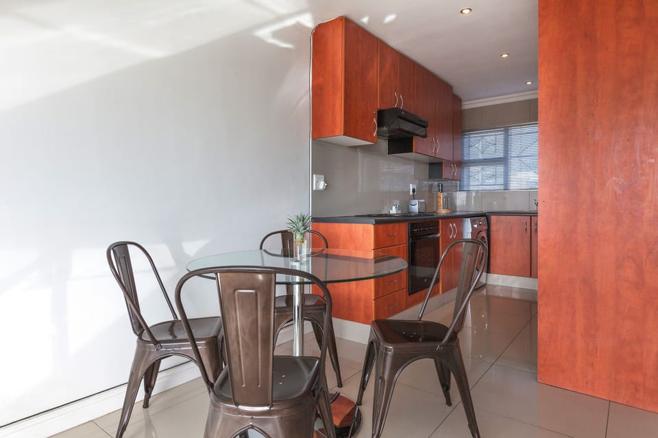 Apartment (2 Bedrooms) | In-room dining