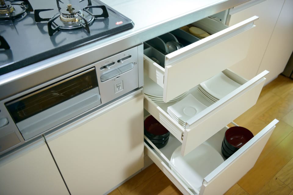 Aki House | Private kitchen | Full-size fridge, microwave, stovetop, electric kettle