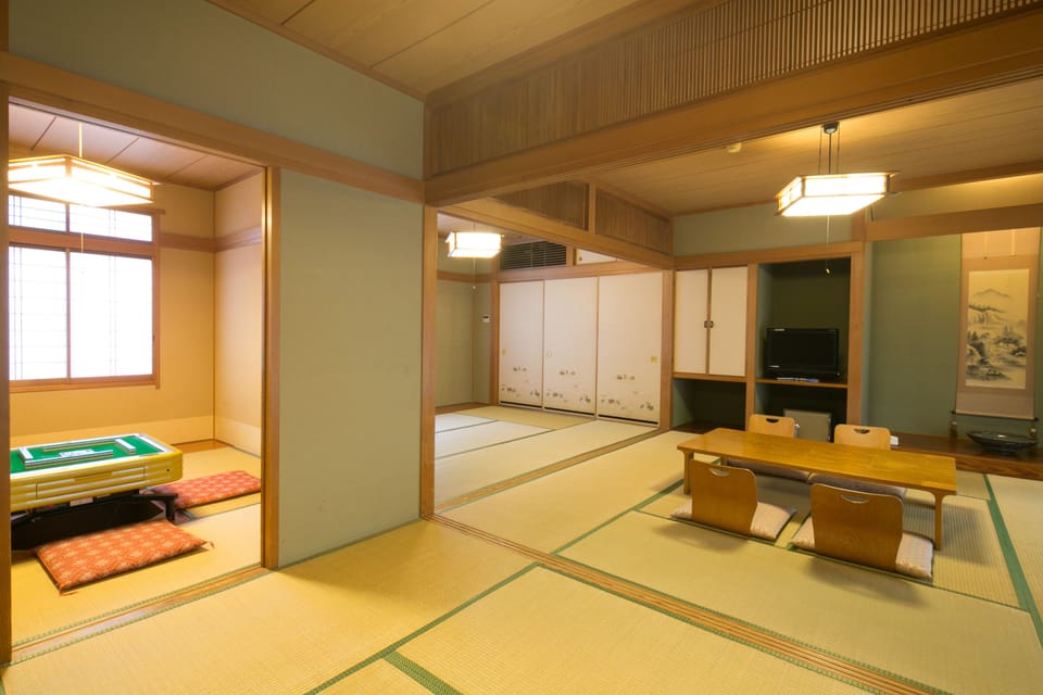 Yugawara Manyoso Ryokan in Shizuoka Prefecture