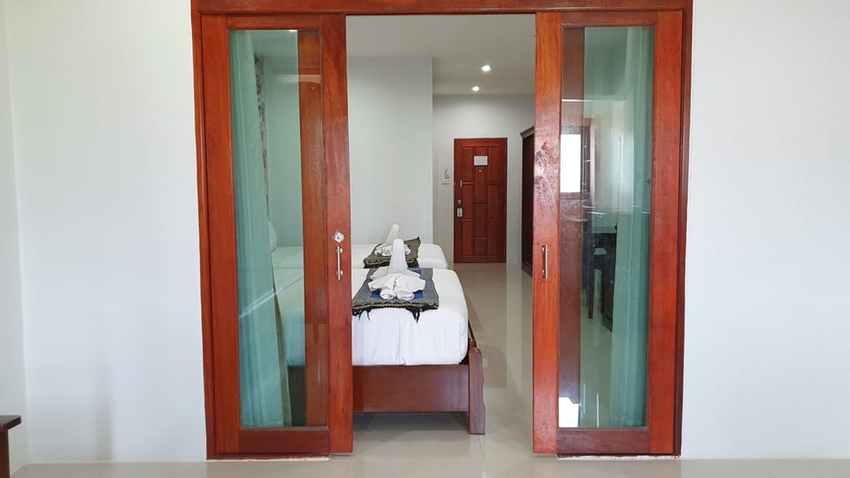 Family Room | Living area | Flat-screen TV
