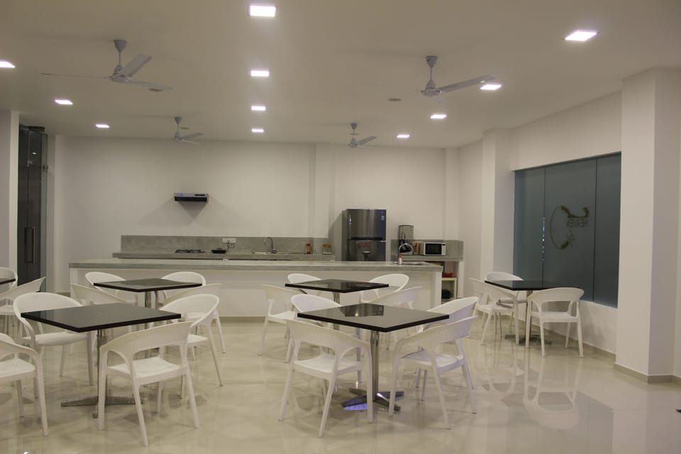 Food court