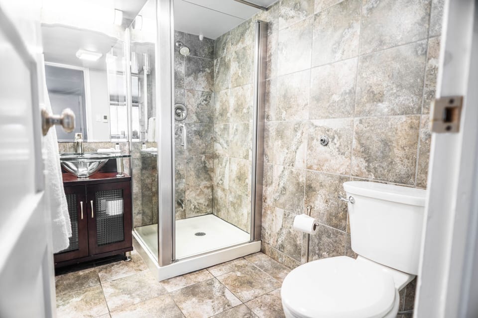 Room, Annex Building (24) | Bathroom | Designer toiletries, hair dryer, towels, soap