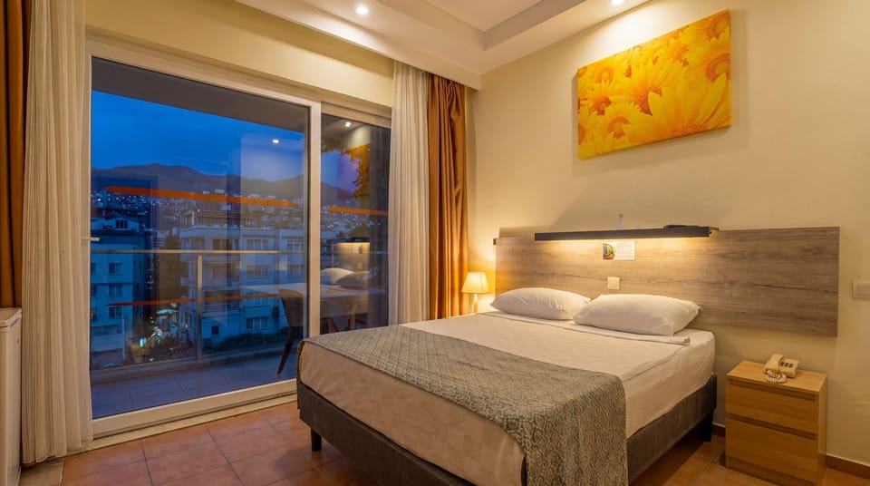 Premium bedding, laptop workspace, iron/ironing board, WiFi