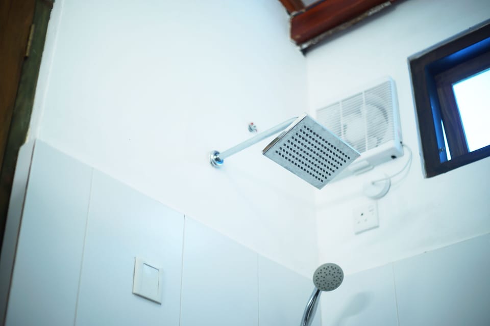 Standard Room without AC | Bathroom amenities | Shower, rainfall showerhead, free toiletries, slippers
