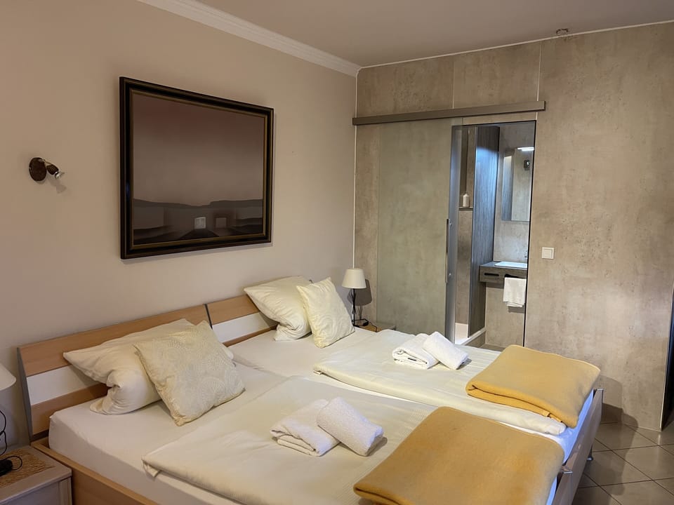 Hotel Gambrinus Arnsberg Bed and Breakfast in Arnsberg