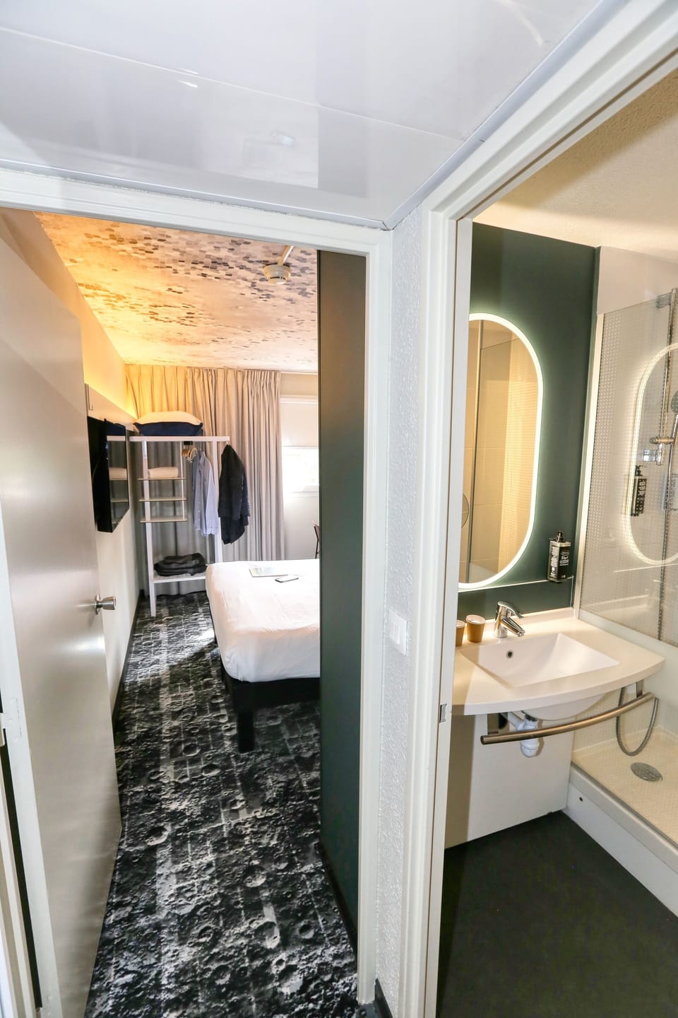 Premium bedding, desk, blackout drapes, soundproofing