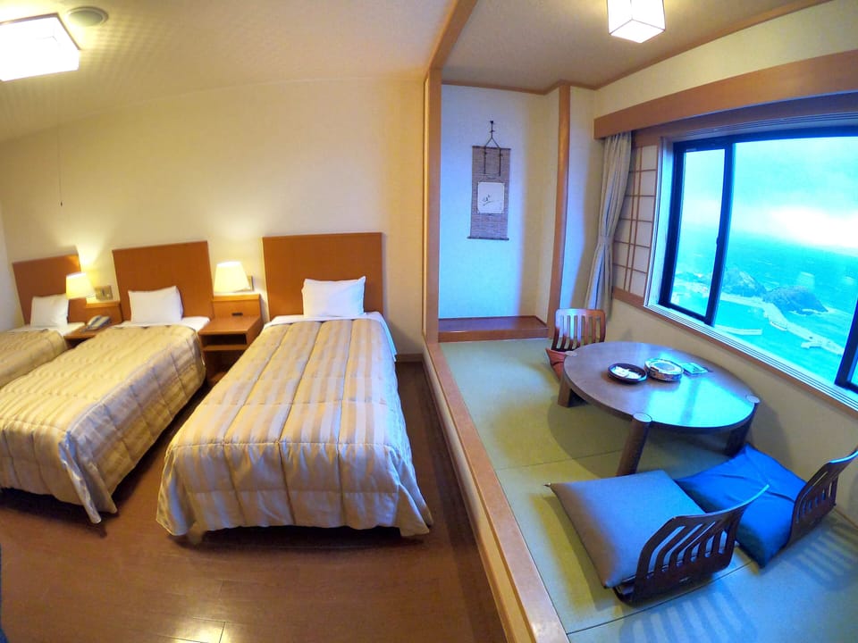 Triple Room Non Smoking, Bay View | In-room safe