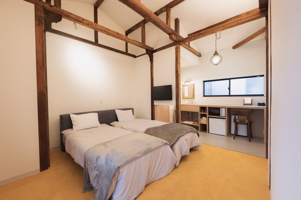 Traditional Double or Twin Room | WiFi (free), bed sheets