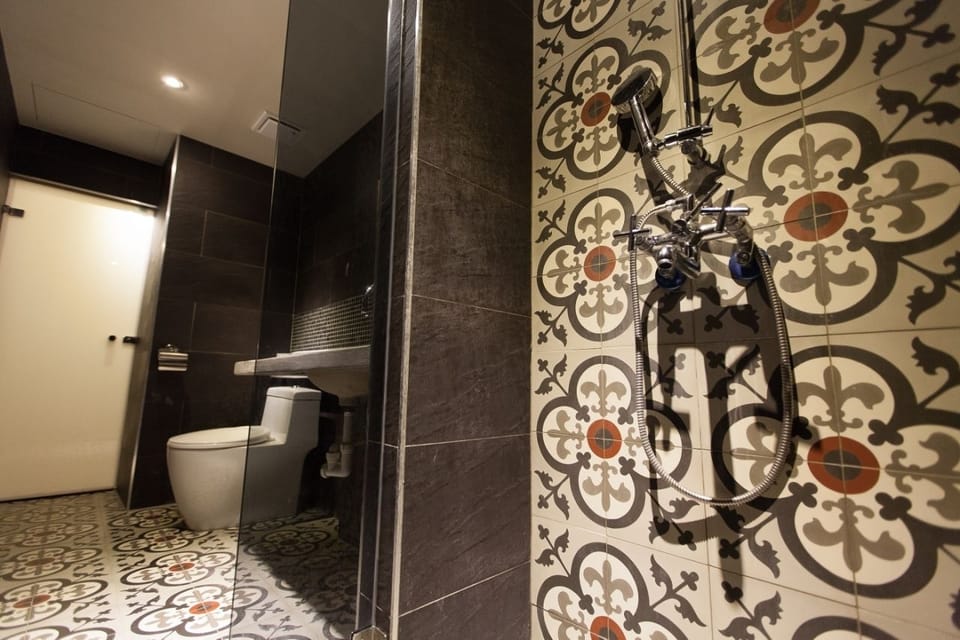Shower, free toiletries, hair dryer, slippers