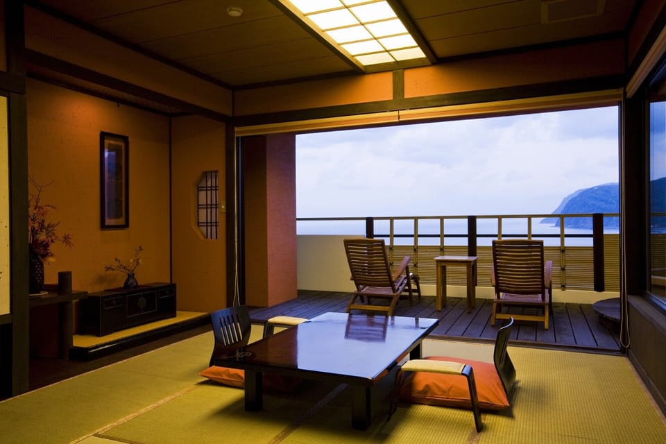 Ocean View Japanese Western Style Executive Room with Open-air Bath | Minibar, in-room safe, free WiFi, bed sheets