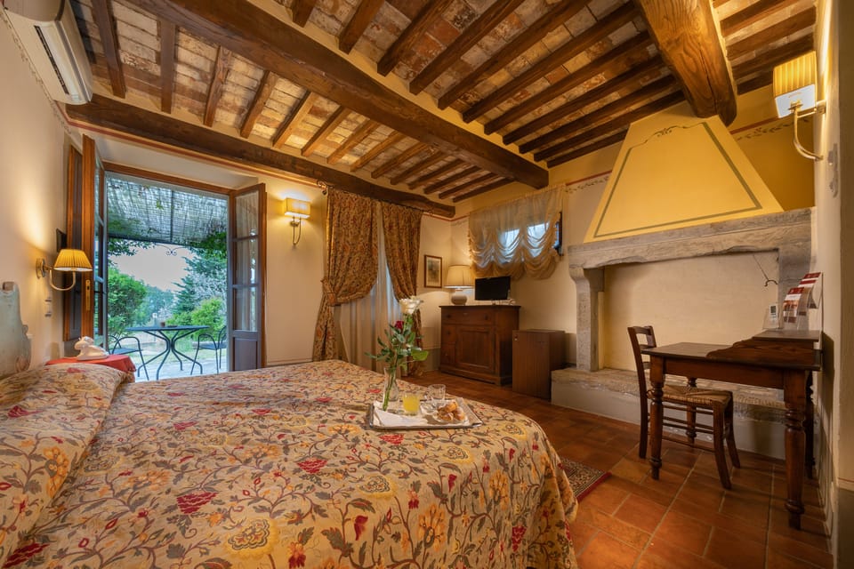 Deluxe Double Room | Premium bedding, minibar, in-room safe, desk