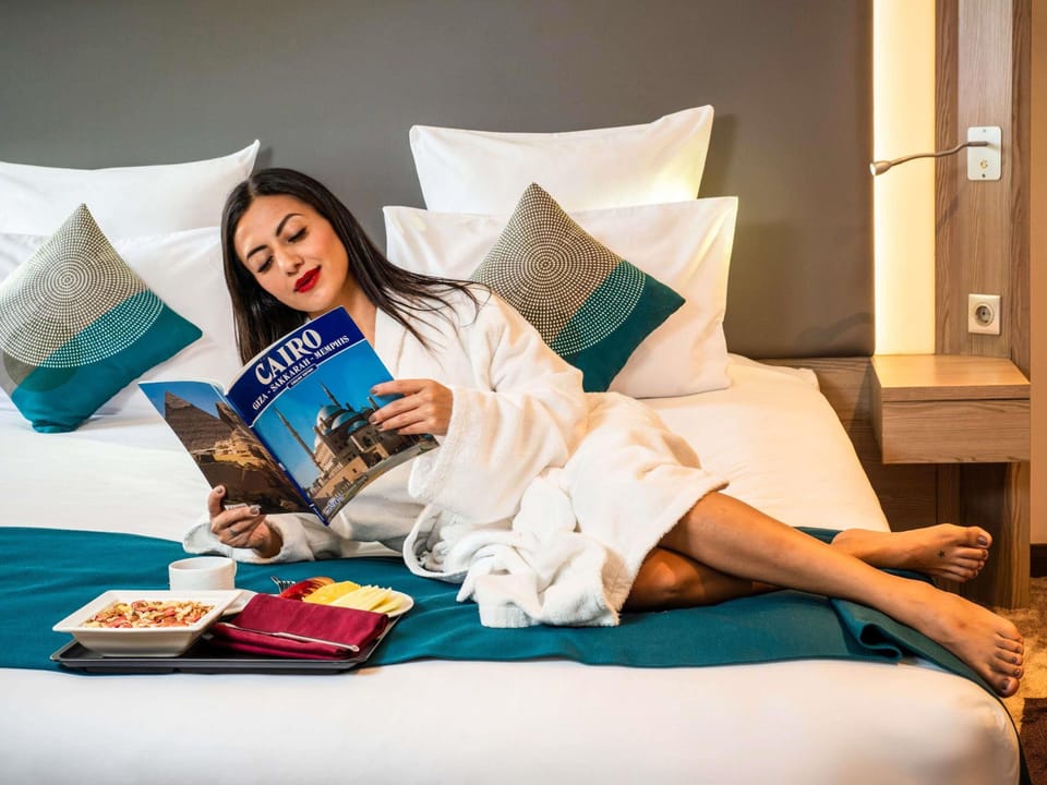 Superior Suite with 1 king-size bed | Minibar, in-room safe, desk, blackout drapes