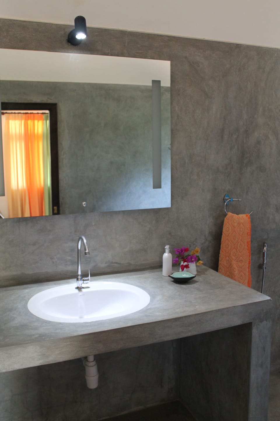 Comfort Bungalow, 1 Bedroom, Terrace, Beachside | Bathroom | Shower, free toiletries, towels