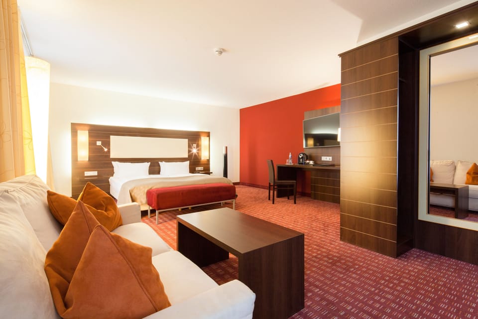In-room safe, desk, blackout drapes, soundproofing