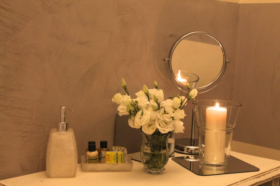 Bathroom amenities