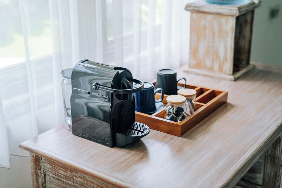 Deluxe Room | Minibar, in-room safe, desk, free WiFi