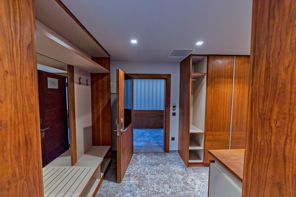 King Double Room, 1 Bedroom | Frette Italian sheets, premium bedding, Tempur-Pedic beds, minibar