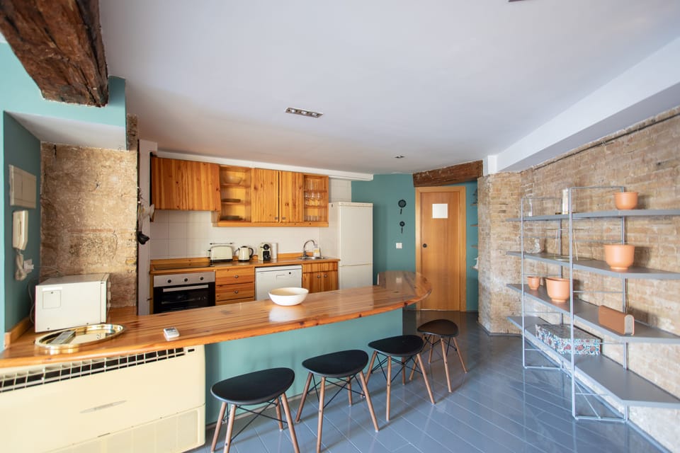 Superior Apartment (Bubu 9) | Private kitchen | Full-size fridge, microwave, oven, stovetop